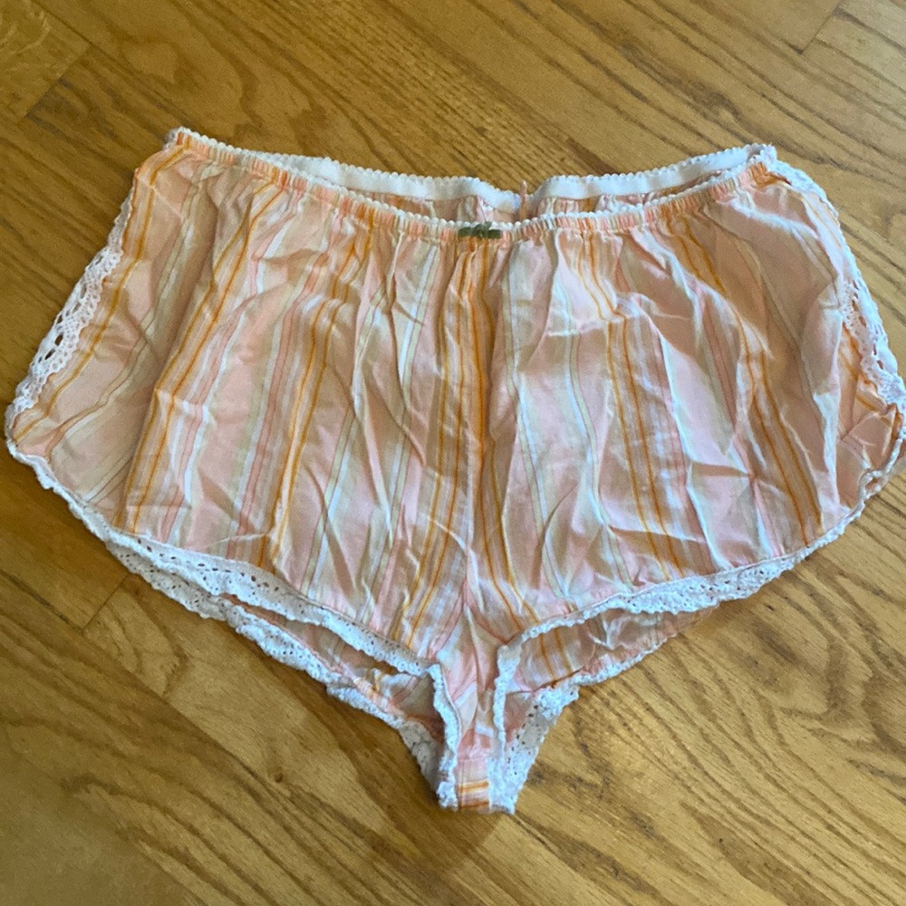 Victoria’s Secret bloomers